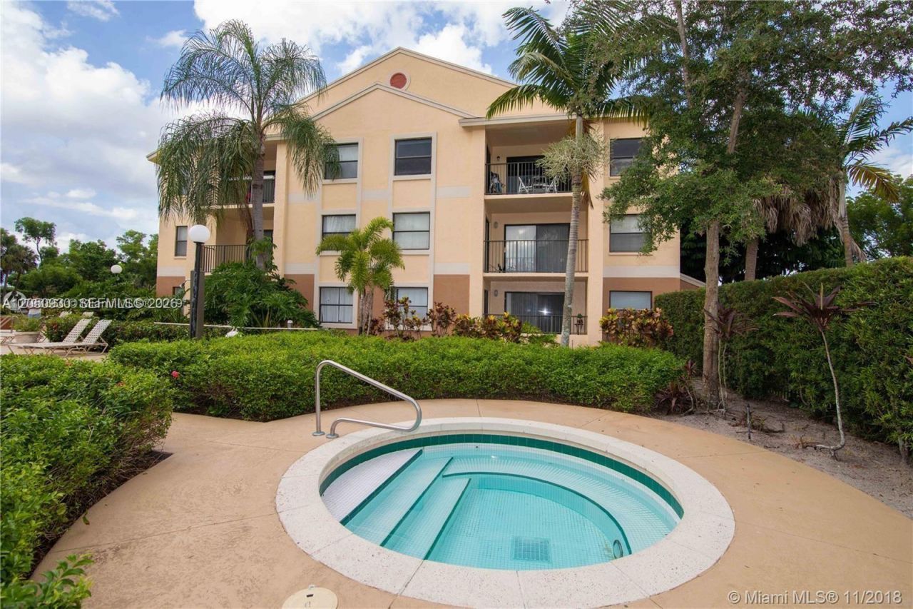 9999 Summerbreeze Dr , Unit 403, Sunrise, FL 33322 Photo
