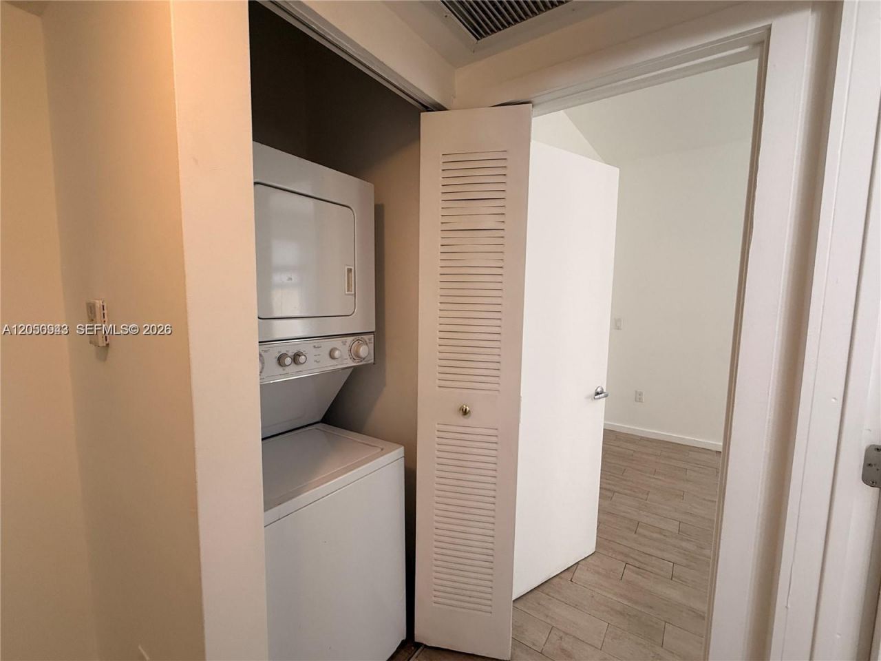 1611 Meridian Ave , Unit 202, Miami Beach, FL 33139 Photo