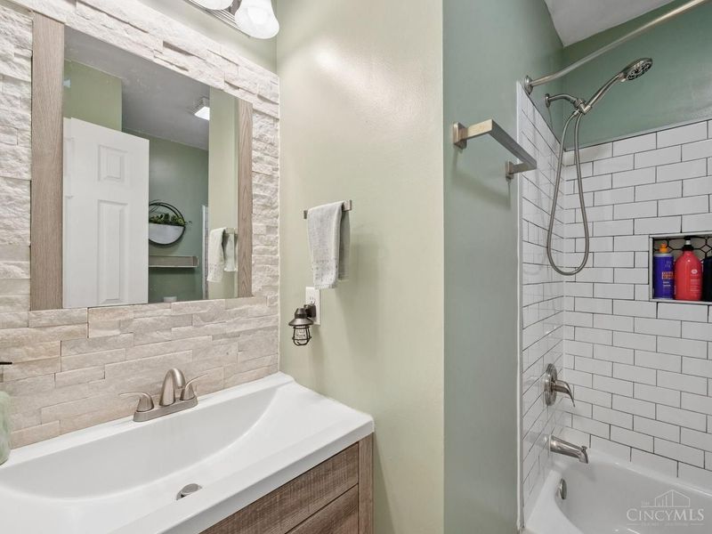 6068 Donna Jay Drive, Miami Twp, OH 45140 Photo 23