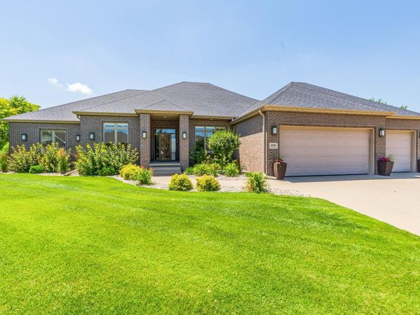 6816 Cypress Point, Sioux City, IA 51106