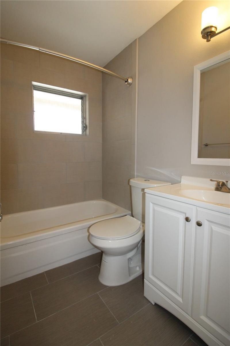 3001 Bee Ridge Road, Unit 224, Sarasota, FL 34239 Photo