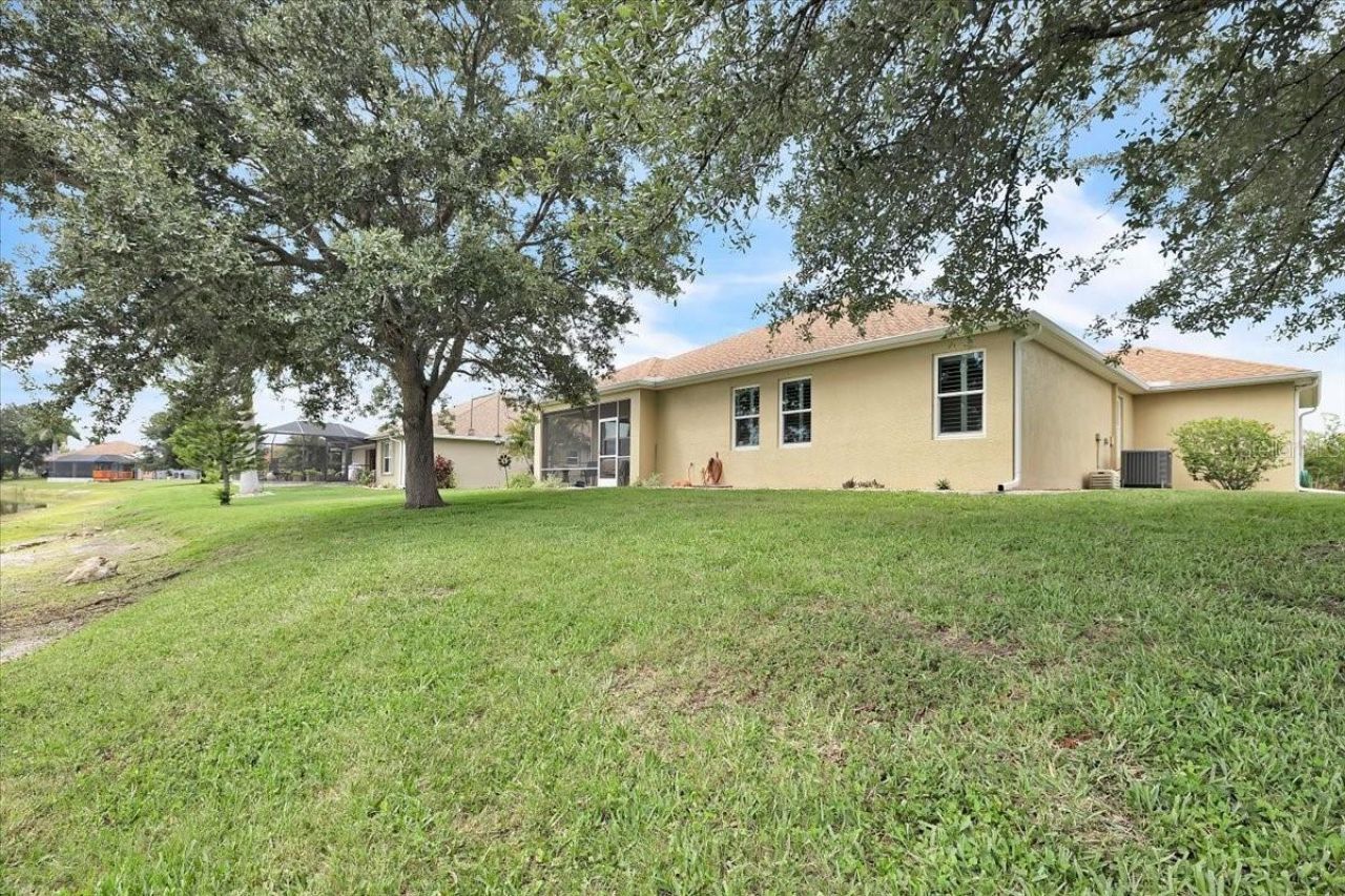 12933 SW Pembroke Circle S, Lake Suzy, FL 34269 Photo