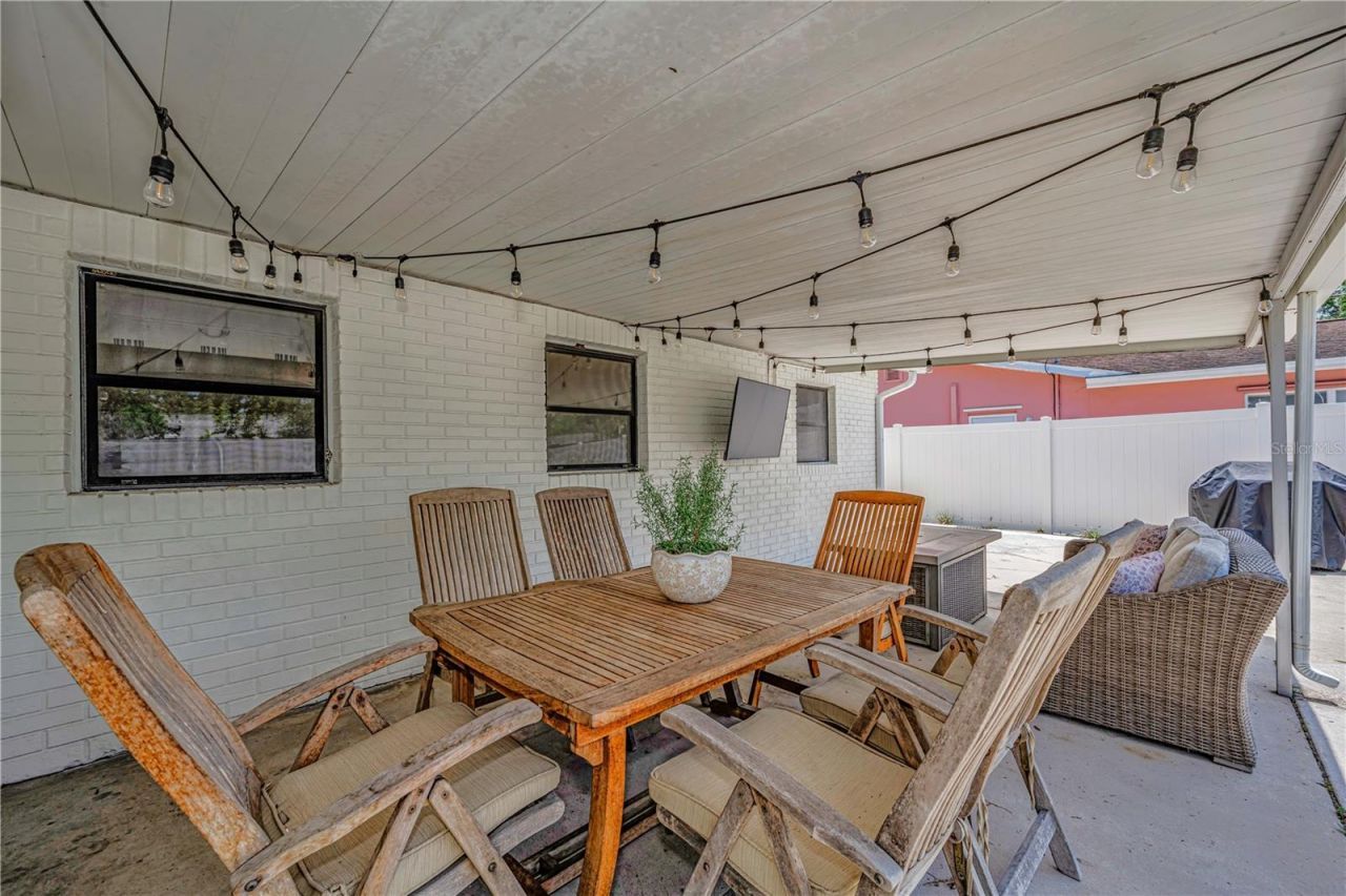 6710 32nd Avenue N, Saint Petersburg, FL 33710 Photo