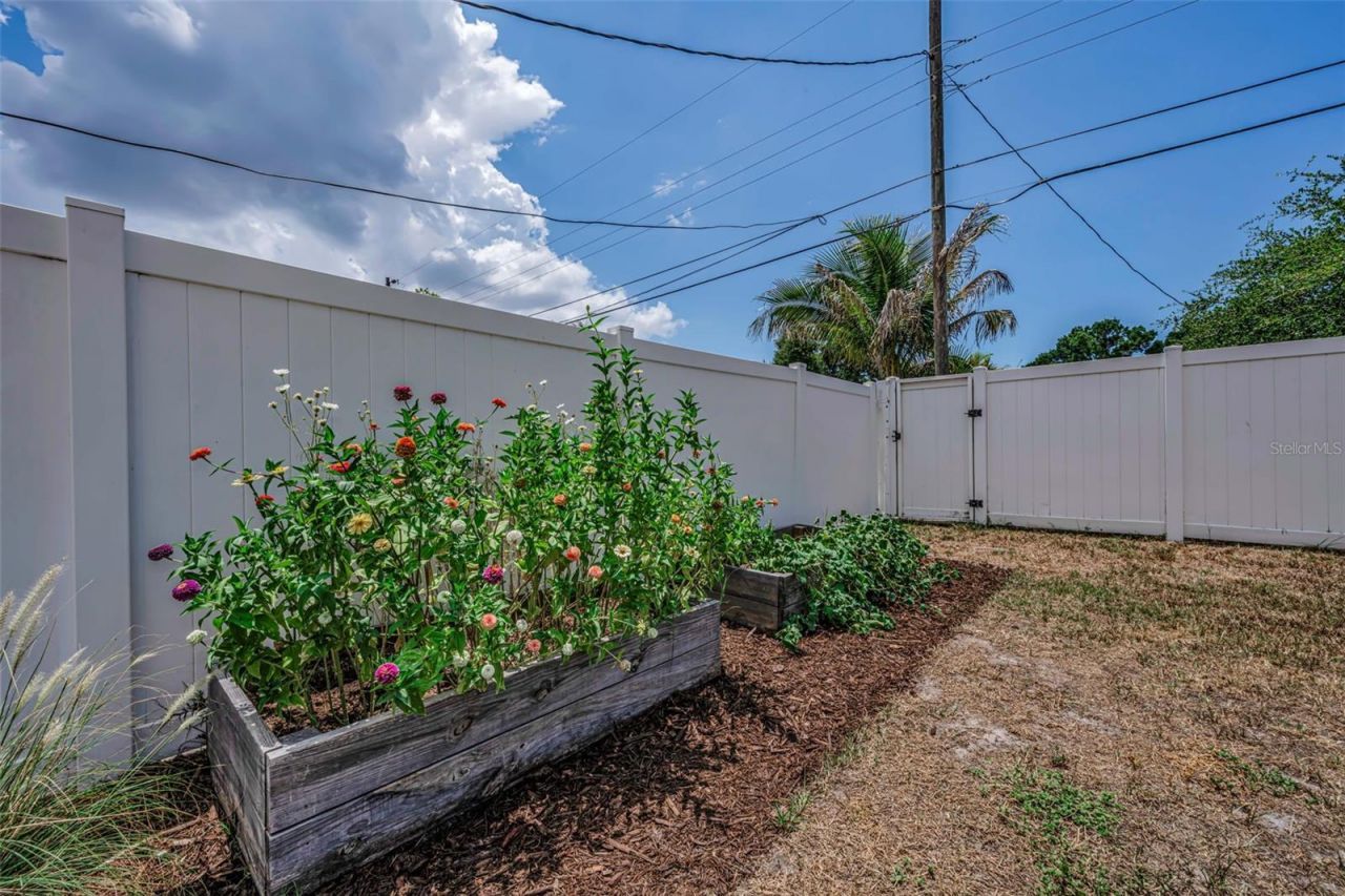 6710 32nd Avenue N, Saint Petersburg, FL 33710 Photo