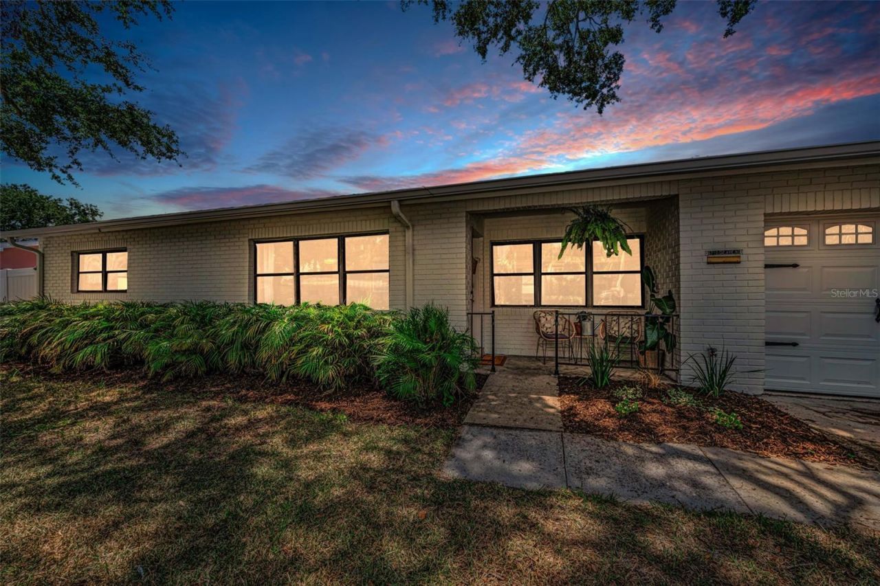 6710 32nd Avenue N, Saint Petersburg, FL 33710 Photo