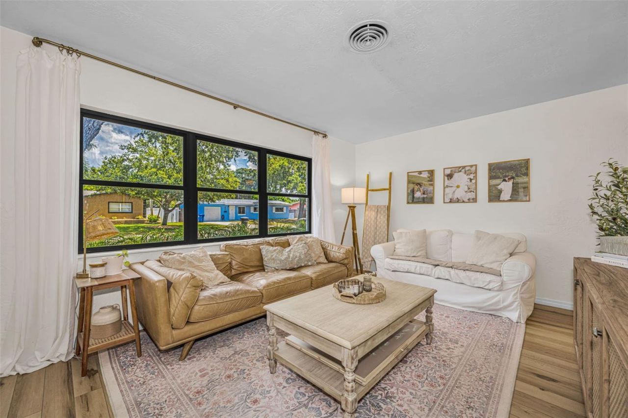 6710 32nd Avenue N, Saint Petersburg, FL 33710 Photo