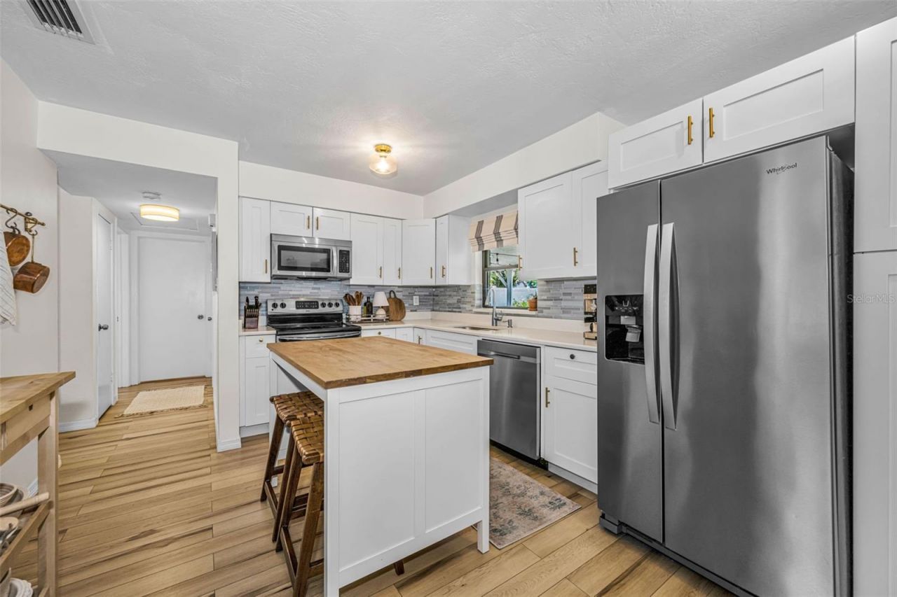 6710 32nd Avenue N, Saint Petersburg, FL 33710 Photo