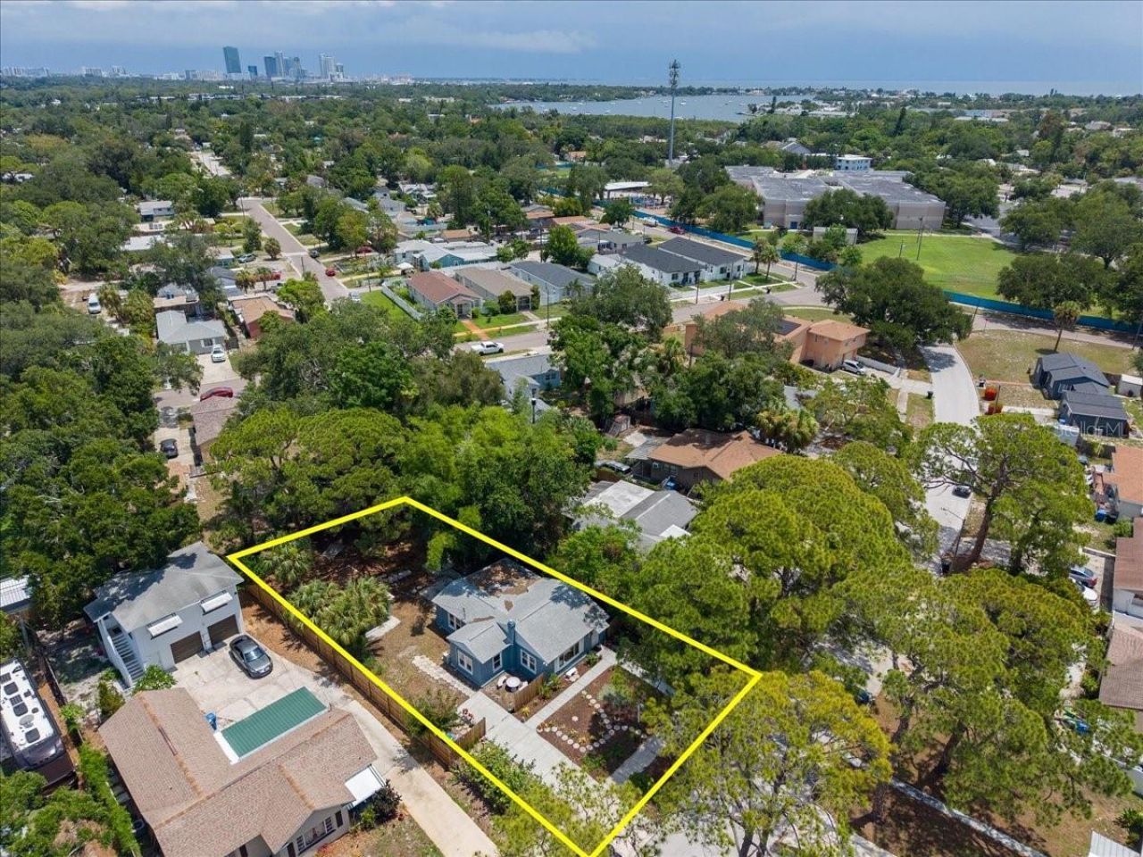 745 Alamanda Way S, Saint Petersburg, FL 33705 Photo