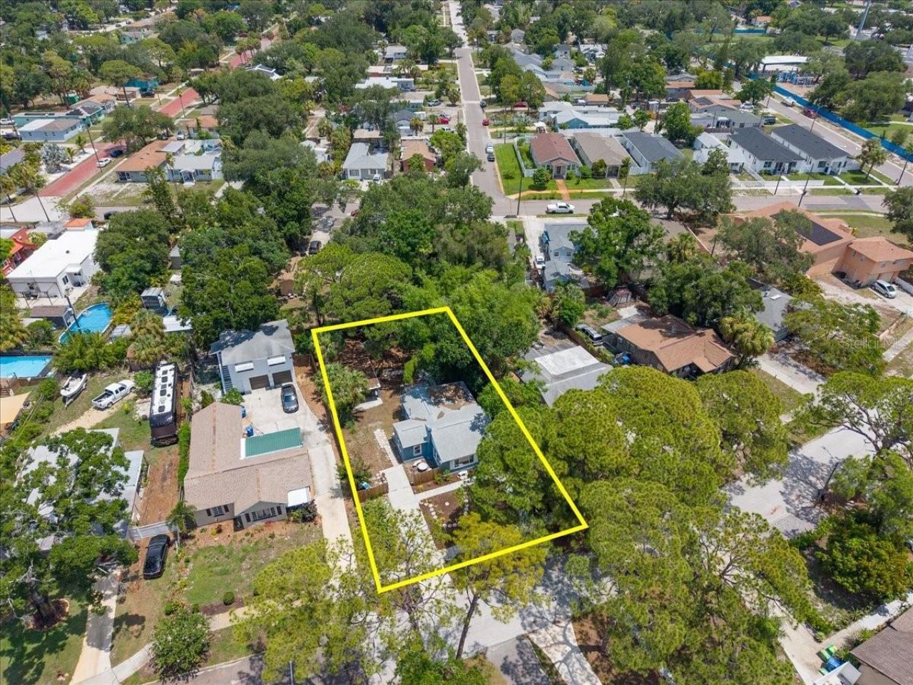 745 Alamanda Way S, Saint Petersburg, FL 33705 Photo