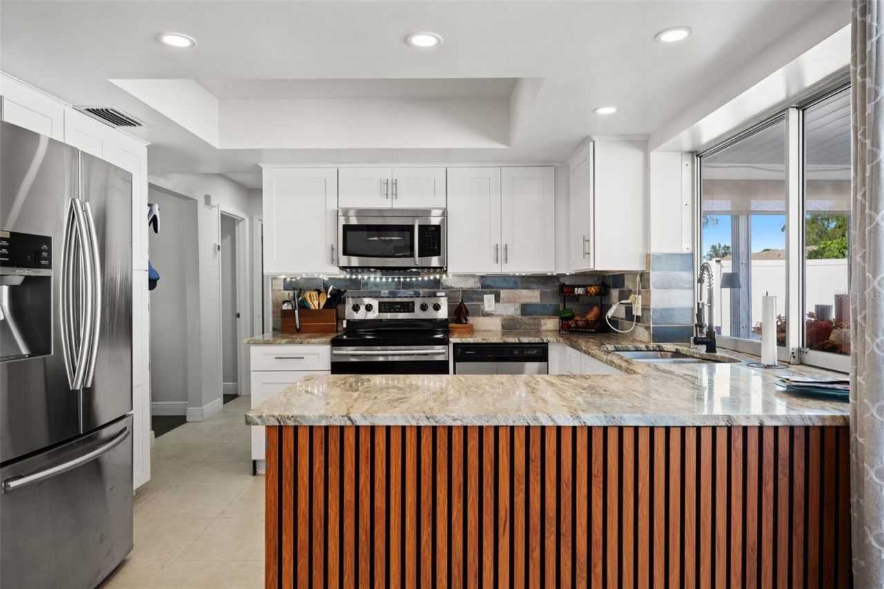 6020 10th Avenue W, Bradenton, FL 34209 Photo