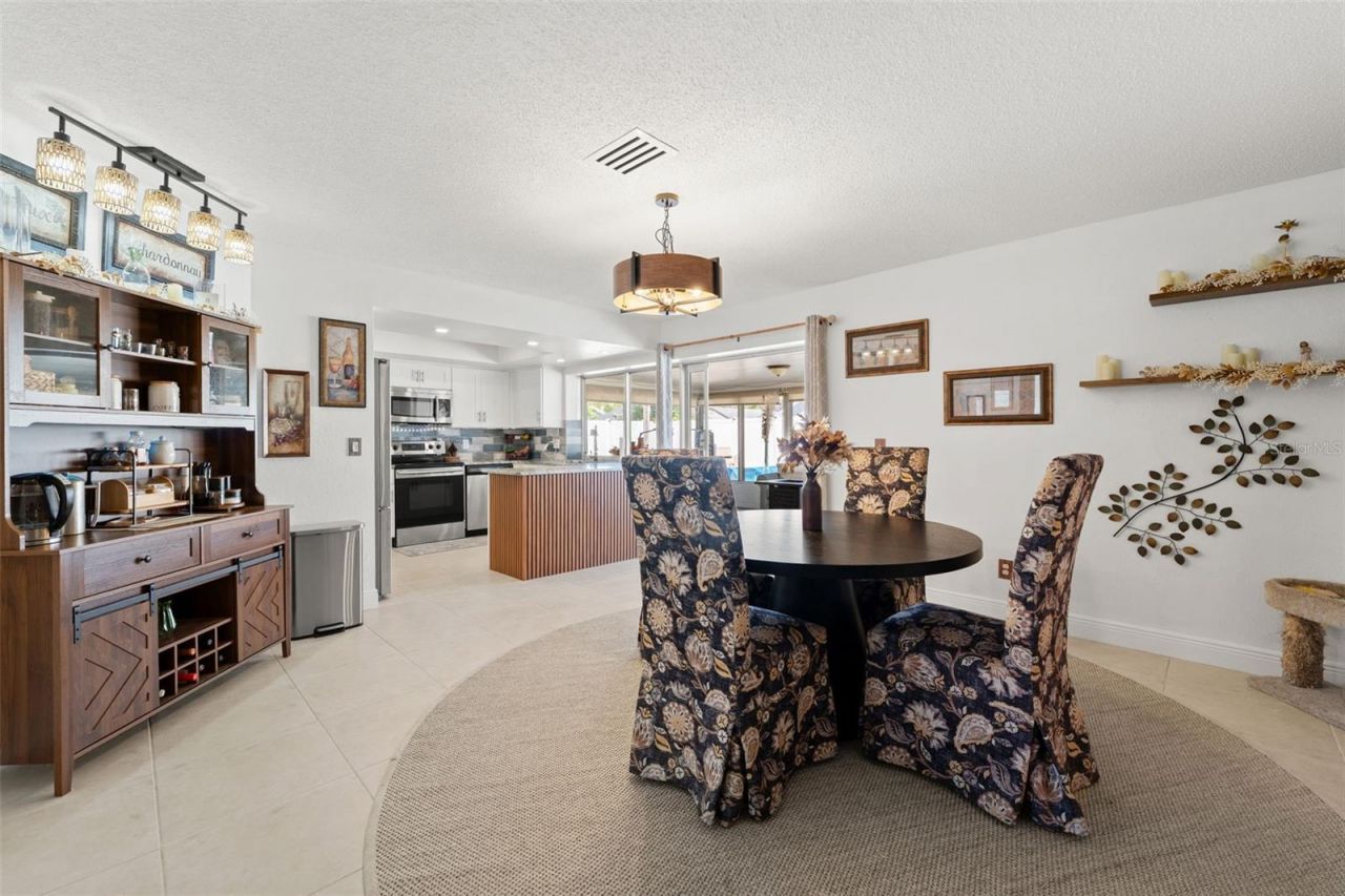 6020 10th Avenue W, Bradenton, FL 34209 Photo