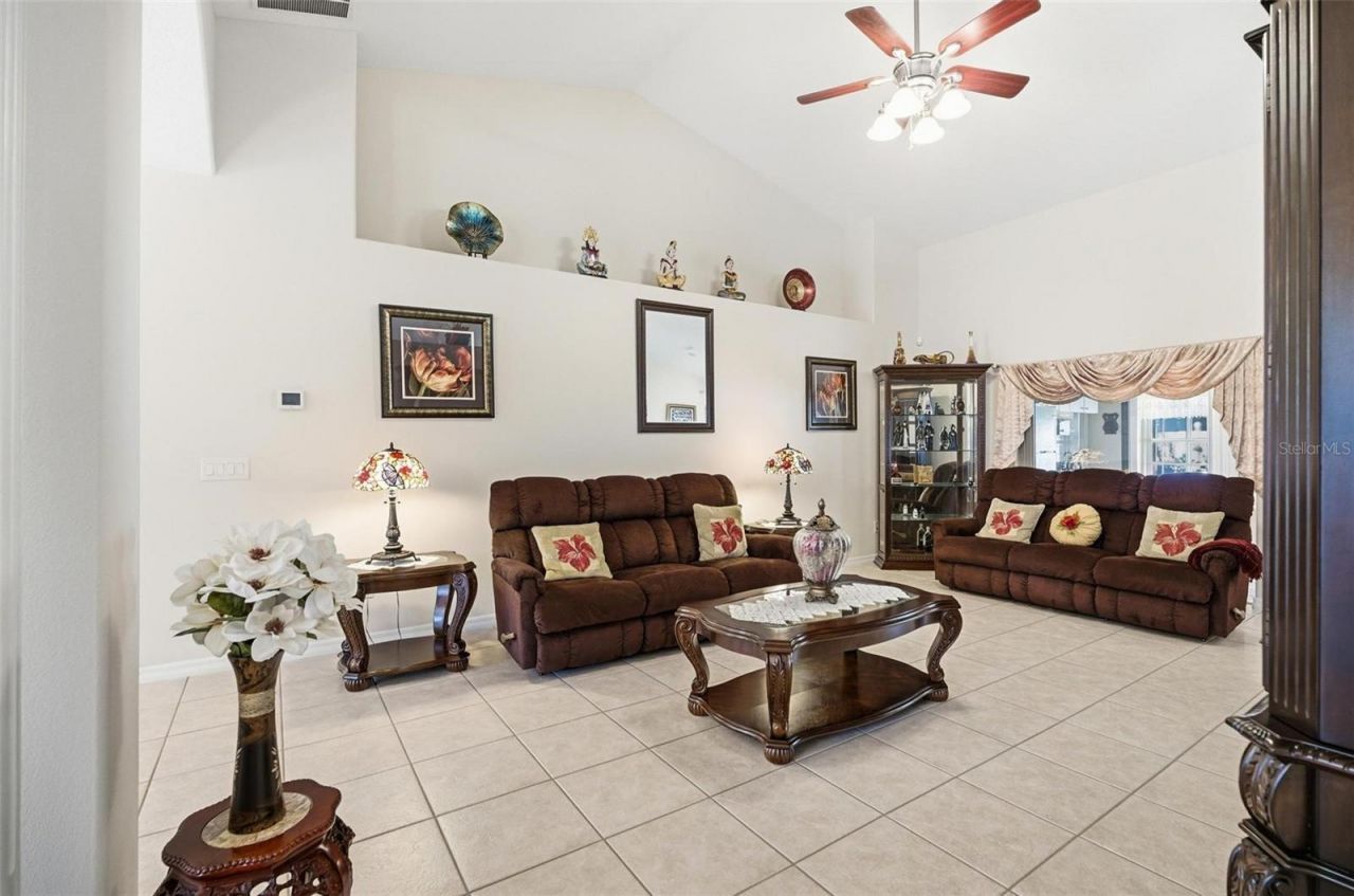 3 Falls Place , Palm Coast, FL 32137 Photo