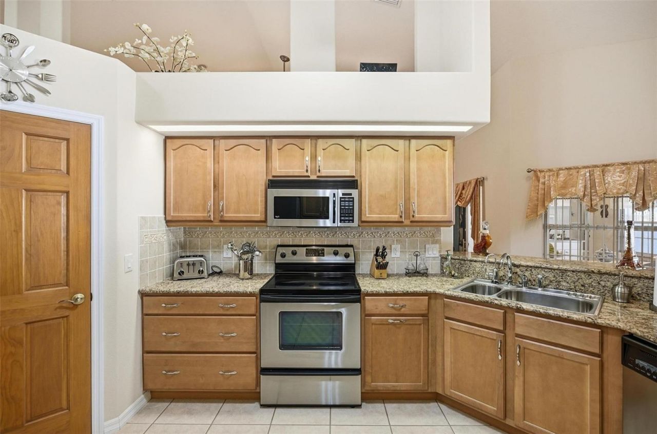 3 Falls Place , Palm Coast, FL 32137 Photo