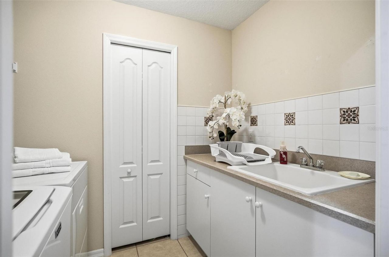 3 Falls Place , Palm Coast, FL 32137 Photo