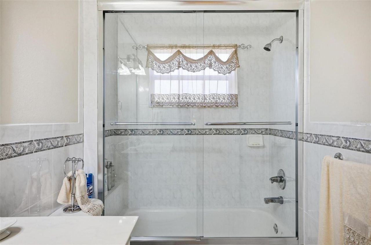 3 Falls Place , Palm Coast, FL 32137 Photo