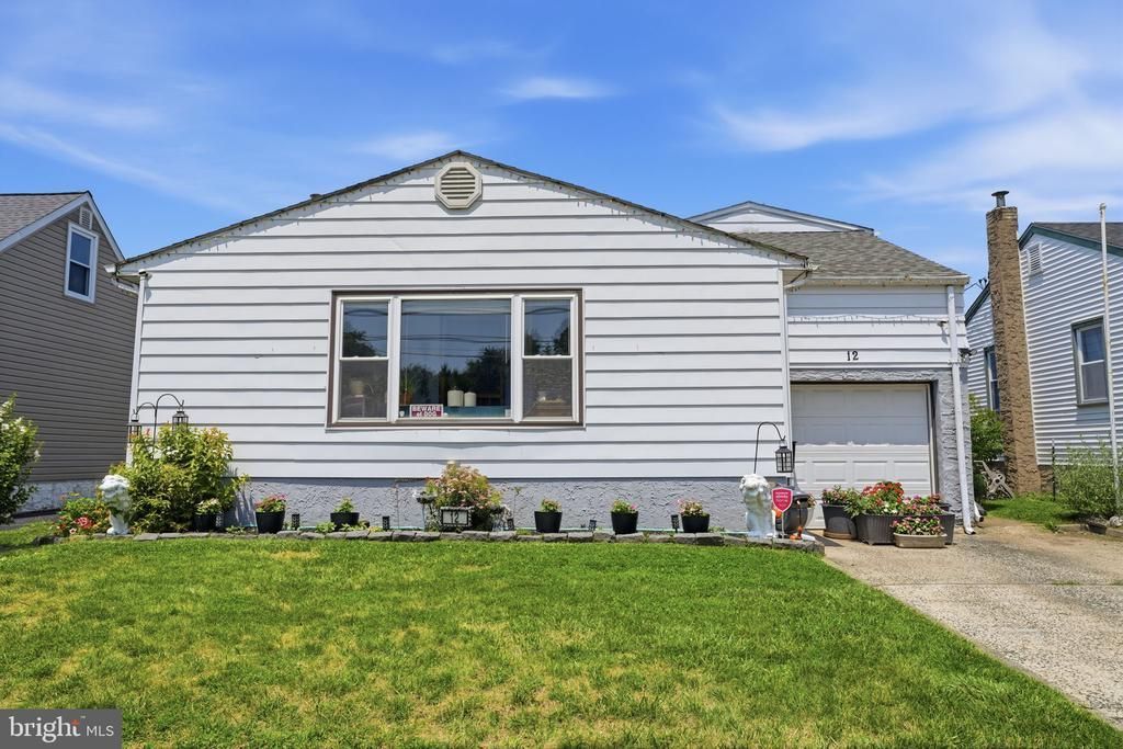12 MILL CREEK ROAD, LEVITTOWN, PA 19057