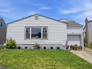 12 MILL CREEK ROAD, LEVITTOWN, PA 19057