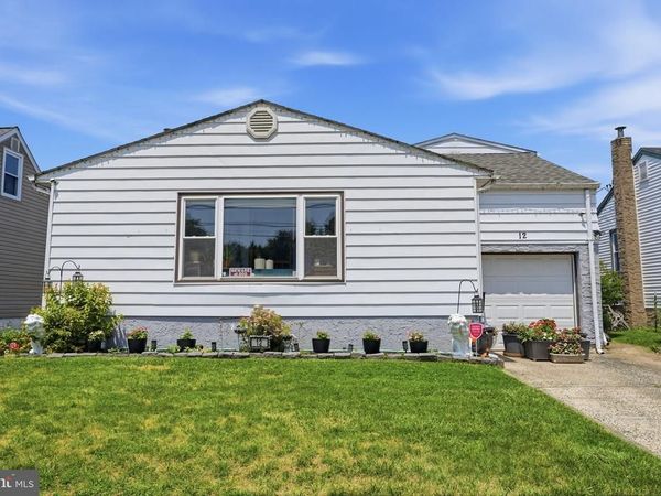 12 MILL CREEK ROAD, LEVITTOWN, PA 19057