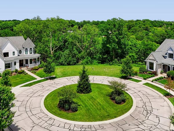6483 W Deerfield Court , Zionsville, IN 46077