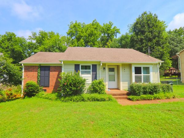 1045 Rolling Meadow Dr , Mount Juliet, TN 37122
