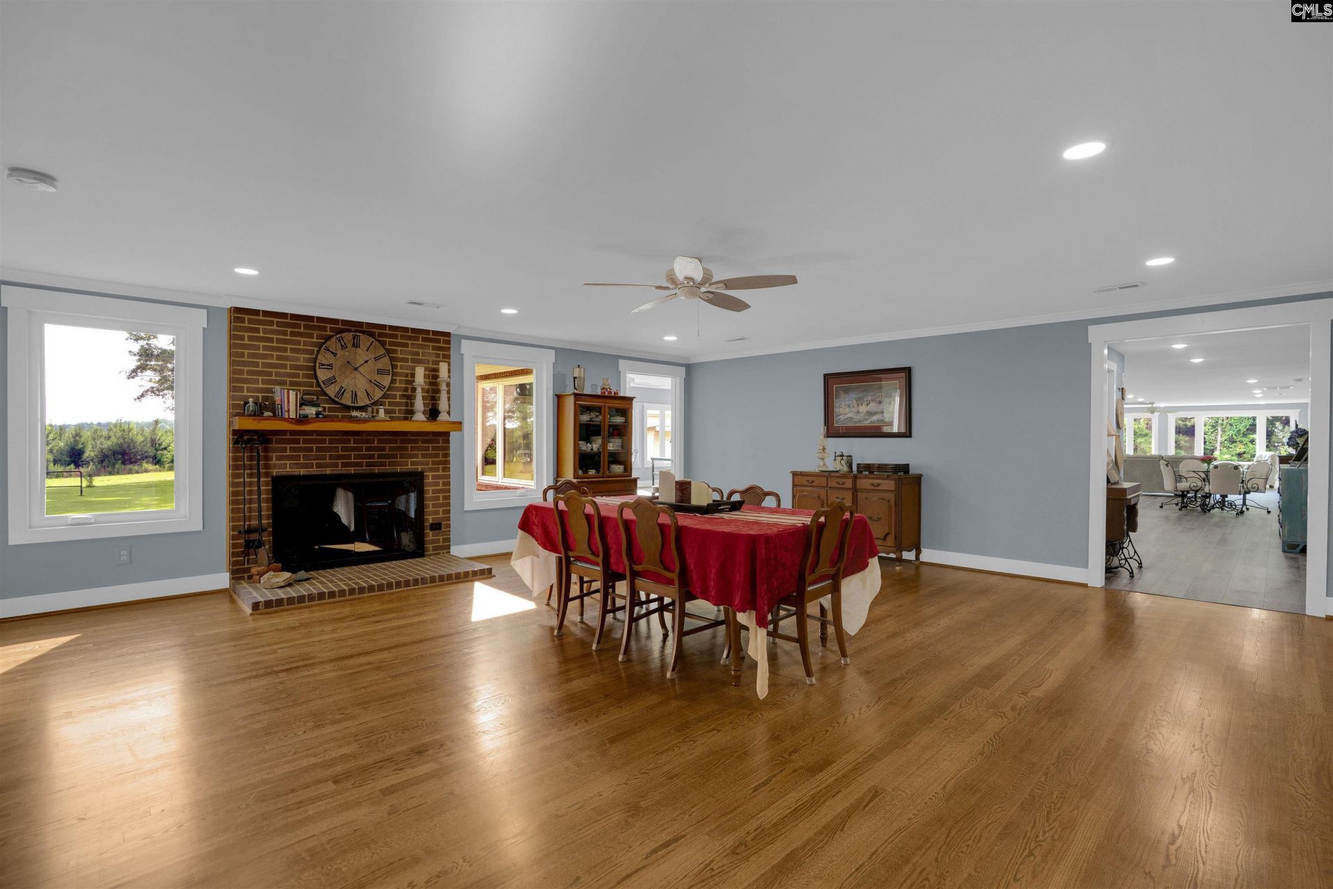 187 Peach Tree Street  Photo 12