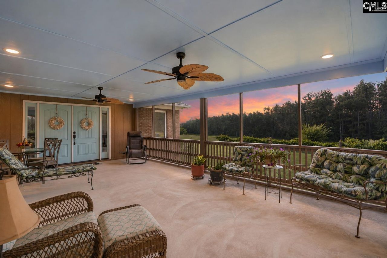 187 Peach Tree Street  Photo 16