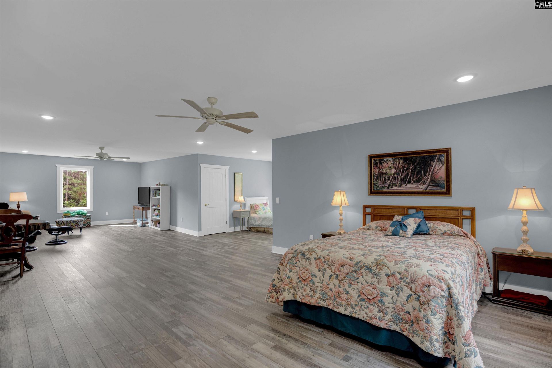187 Peach Tree Street Photo 31
