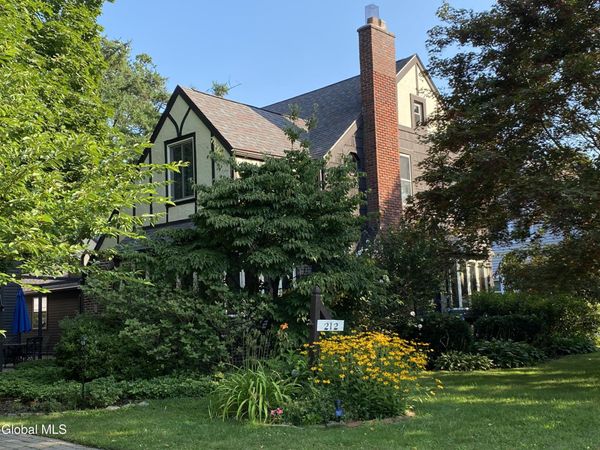 212 Lenox Avenue, Albany, NY 12208