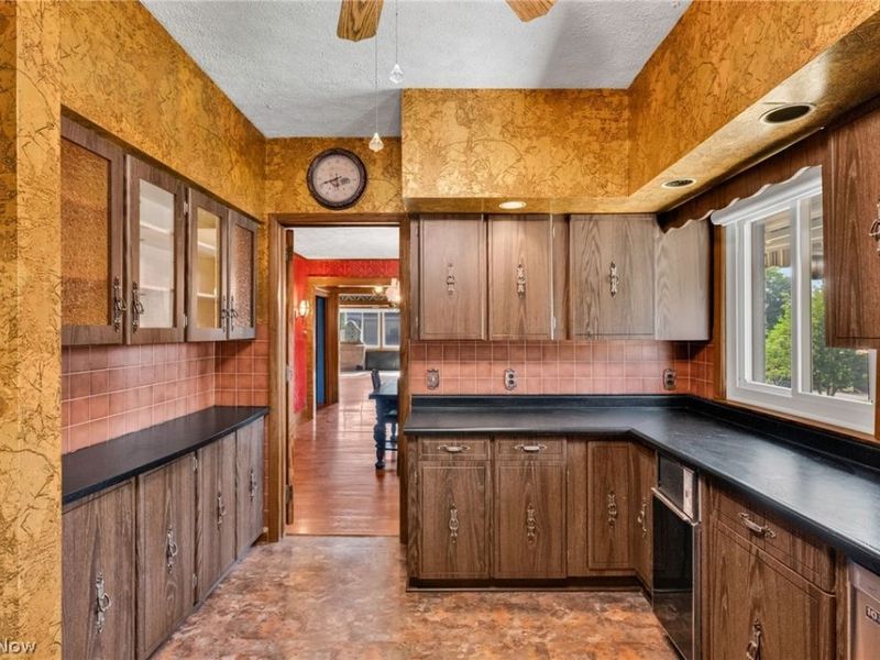 593 Dewey Avenue, Cadiz, OH 43907 Photo 18
