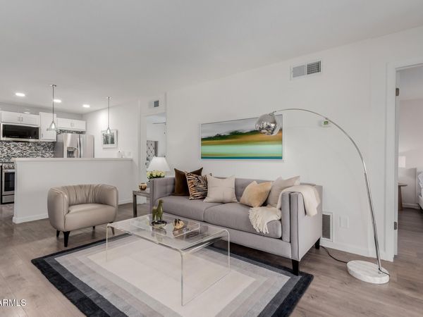5525 E THOMAS Road, Unit M12, Phoenix, AZ 85018