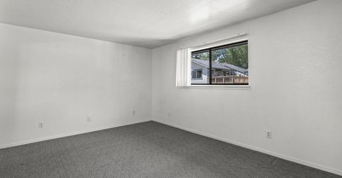 868 S Minnesota Street, Carson City, NV 89703 Photo