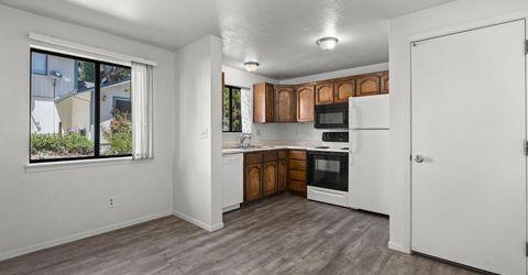 868 S Minnesota Street, Carson City, NV 89703 Photo
