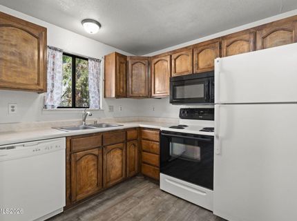 868 S Minnesota Street, Carson City, NV 89703 Photo