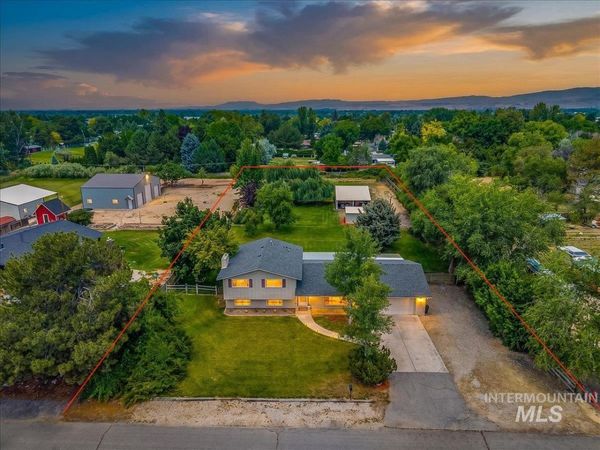 10100 W Saranac Dr, Boise, ID 83709