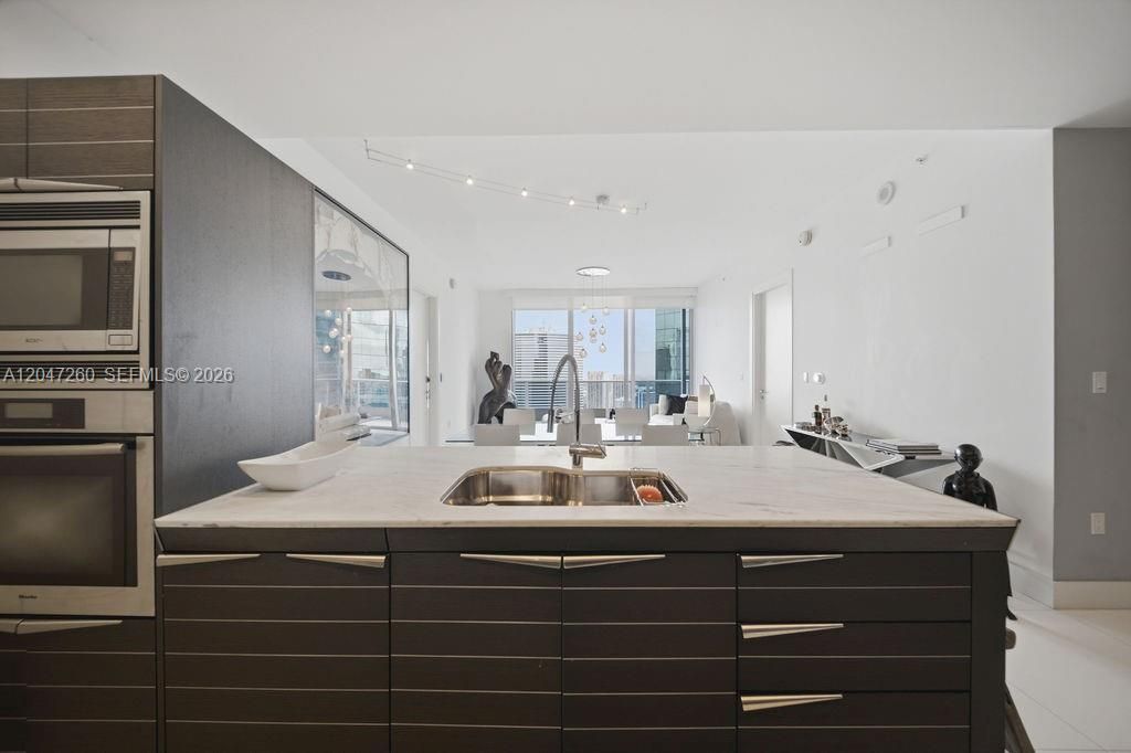 200 Biscayne Boulevard Way , Unit 5110, Miami, FL 33131 Photo