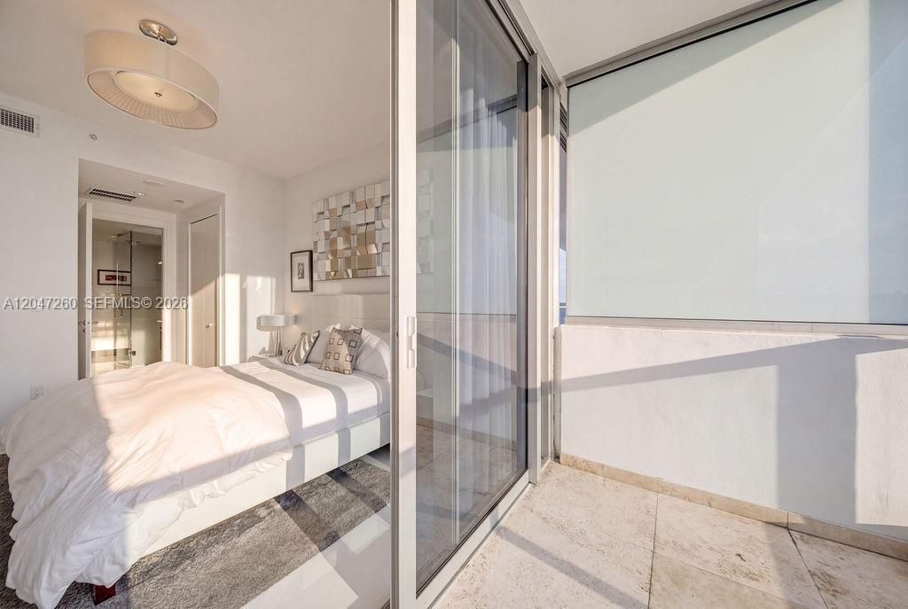 200 Biscayne Boulevard Way , Unit 5110, Miami, FL 33131 Photo