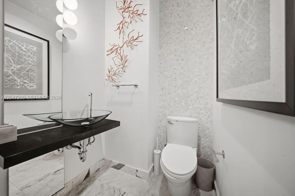 200 Biscayne Boulevard Way , Unit 5110, Miami, FL 33131 Photo