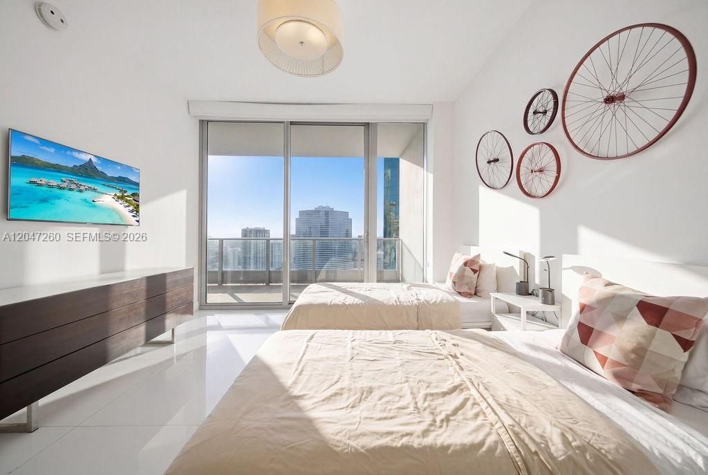 200 Biscayne Boulevard Way , Unit 5110, Miami, FL 33131 Photo