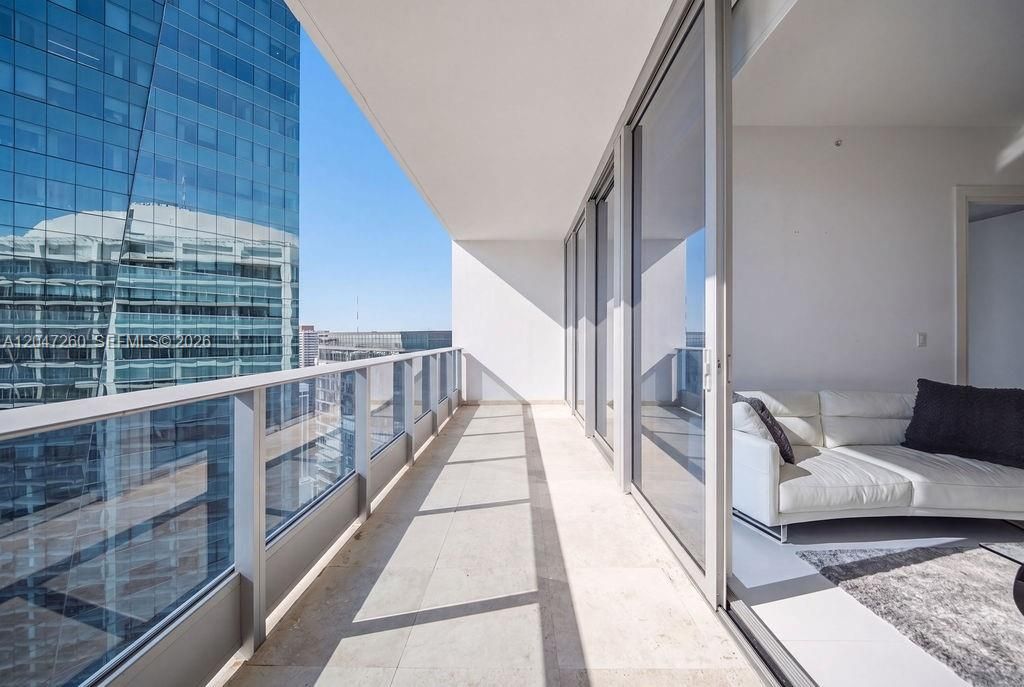 200 Biscayne Boulevard Way , Unit 5110, Miami, FL 33131 Photo