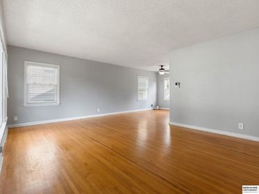 6335 William Street, Omaha, NE 68106