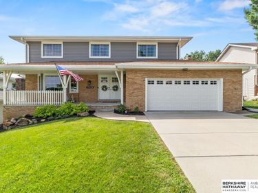 13329 Woolworth Avenue, Omaha, NE 68144