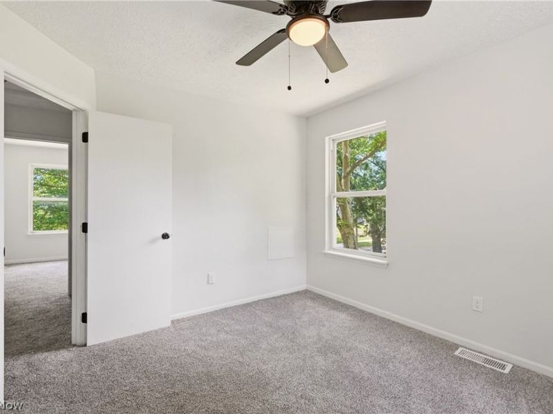 621 E 115th Street, Cleveland, OH 44108 Photo 18