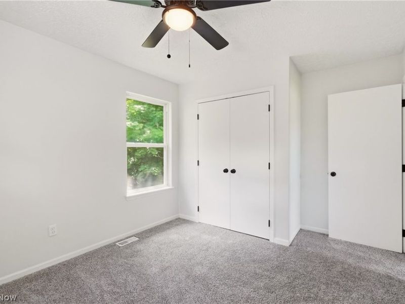 621 E 115th Street, Cleveland, OH 44108 Photo 22