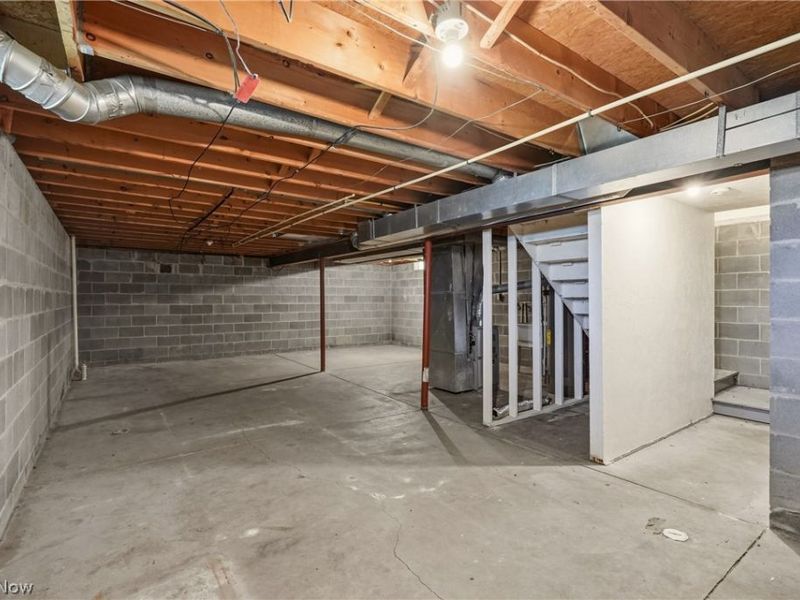 621 E 115th Street, Cleveland, OH 44108 Photo 23