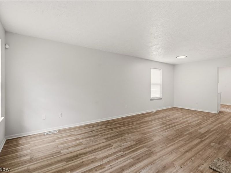 621 E 115th Street, Cleveland, OH 44108 Photo 7