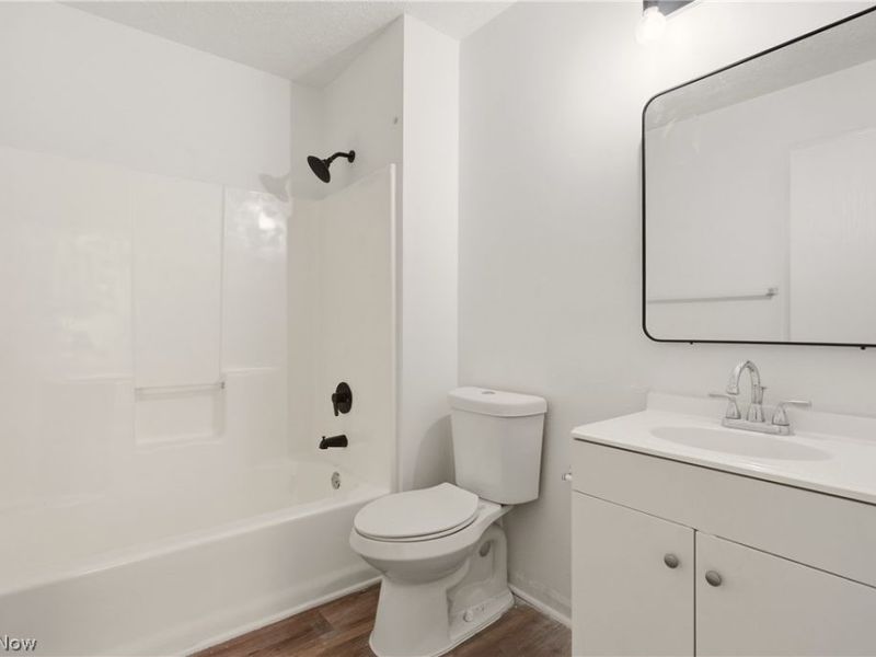 621 E 115th Street, Cleveland, OH 44108 Photo 9