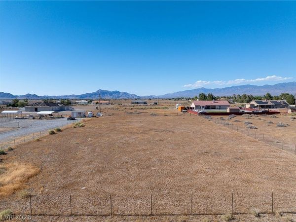 2030 W Jaybird Street , Pahrump, NV 89048