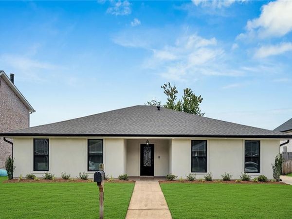 59 DUNLEITH Drive, Destrehan, LA 70047
