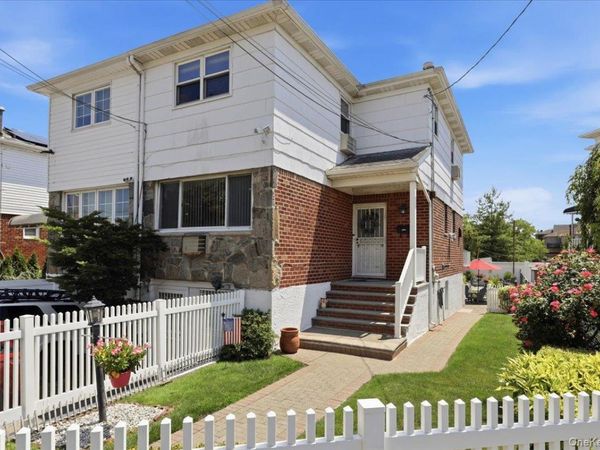 3132 Ampere Avenue , Bronx, NY 10465