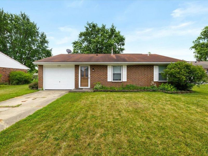6124 Little Creek Court, Dayton, OH 45424 Photo 2